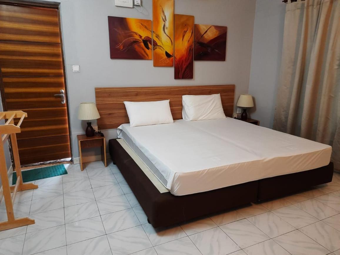 Royal Beach Dhigurah ดิห์กูราห์ ภายนอก รูปภาพ